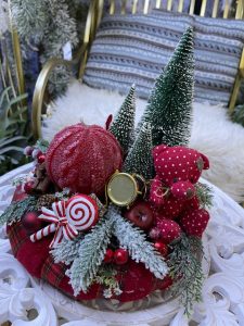 Vianočný aranžmán s plyšovým mackom 28x27cm