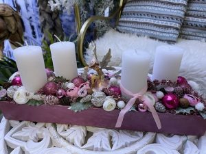 Adventný aranžmán s vílou 42x11x18cm