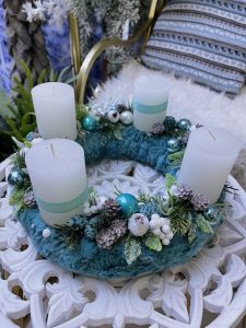 Tyrkysový adventný veniec 33cm