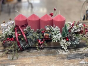 Adventný aranžmán červený