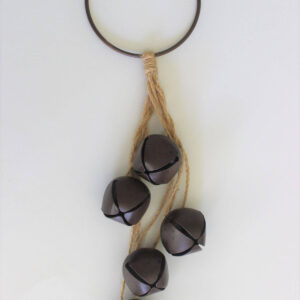 Hnedá závesná vianočná ozdoba Roľničky 30cm