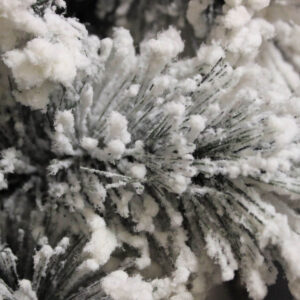 Biely umelý vianočný stromček 210 cm – Obrázok 2