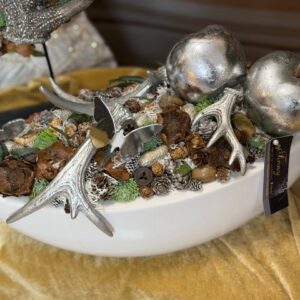 Celoročný aranžmán v loďke so starostrieborným parohom 40x22x23cm – Obrázok 3