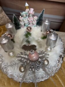 Adventný veniec s myšiakmi 26cm