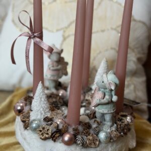 Plyšový adventný veniec s myškami 22x30cm – Obrázok 1