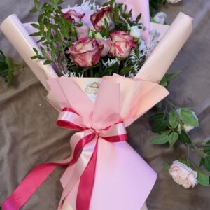 Kytica z ružových kvietok