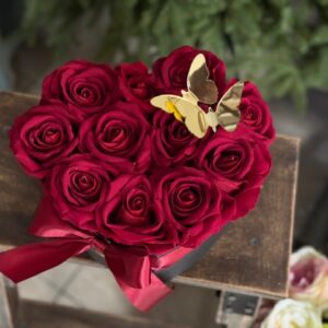 Srdiečkový box z umelých ruží