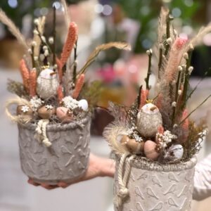 Pastelová kompozícia s vtáčikom