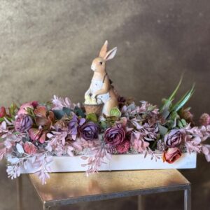 Romantická záhrada - aranžmán so zajačikom 50x26x25cm – Obrázok 1