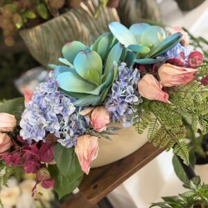 Hortenzia a suculent - celoročný aranžmán