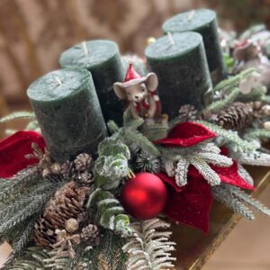 Adventný aranžmán s myškami červeno-zelený