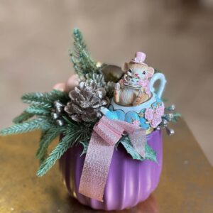Vianočný aranžmán s myškou Alice in the Wonderland – Obrázok 1