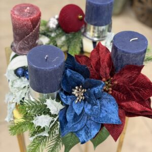 Adventný veniec bordovo-modrý – Obrázok 1