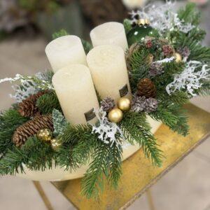 Adventný aranžmán v loďke krémový – Obrázok 4