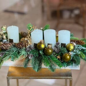Adventný aranžmán zlato-zelený – Obrázok 1